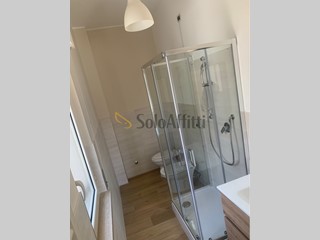 Trilocale in Affitto a Pescara, zona Porta Nuova, 800€, 100 m², arredato