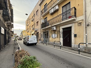 Capannone in Affitto a Catanzaro, zona Lido Corso, 550&euro;, 40 m²