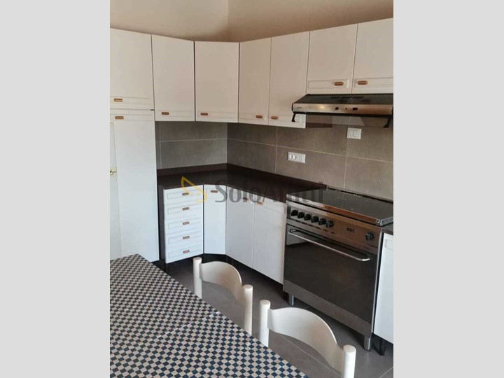 Quadrilocale in Affitto a Riccione, zona Artigianale, 850€, 130 m², arredato