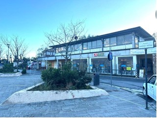 Attività commerciale in Vendita a Ameglia, zona Fiumaretta, 990'000&euro;, 360 m²