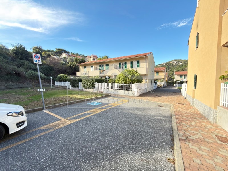Appartamento in Vendita a Spotorno, 430'000€, 140 m²