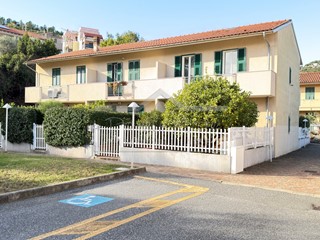 Appartamento in Vendita a Spotorno, 430'000€, 140 m²