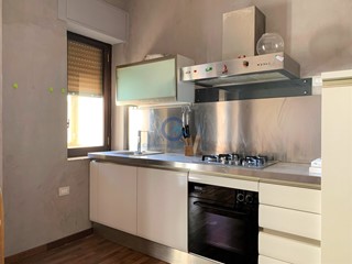 Quadrilocale in Affitto a Catanzaro, zona Stadio, 500€, 130 m², arredato