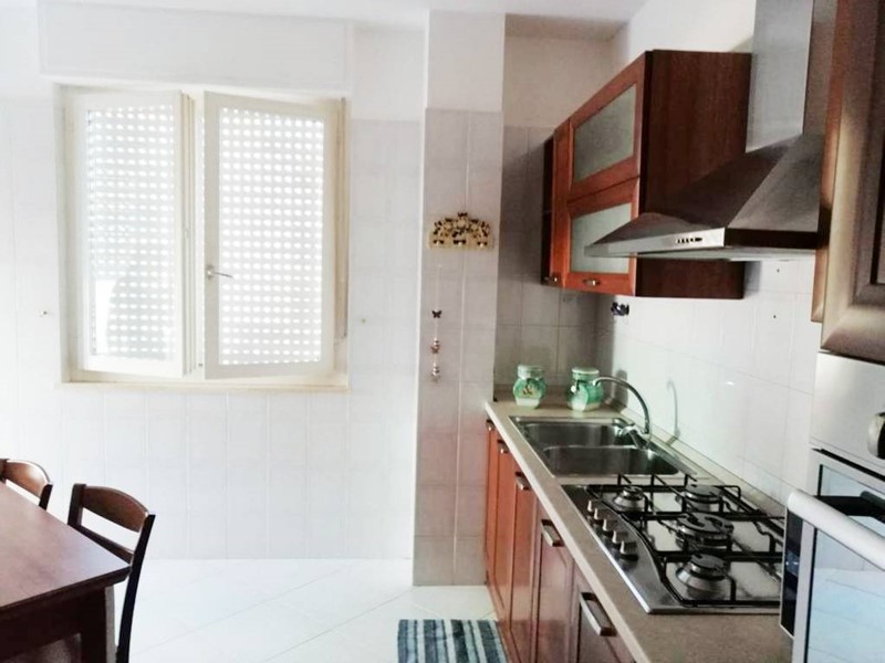 Appartamento in Affitto a Sassari, zona Monte Rosello, 600€, 110 m², arredato, con Box