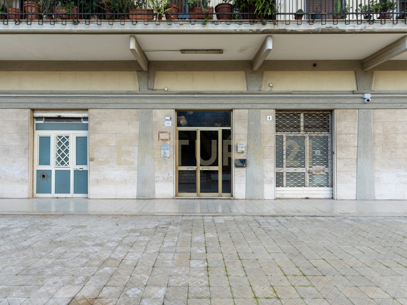 Appartamento in Vendita a Catania, 498'000€, 189 m², con Box