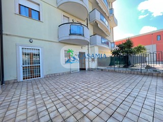 Trilocale in Vendita a Grottammare, 150'000&euro;, 52 m², arredato, con Box