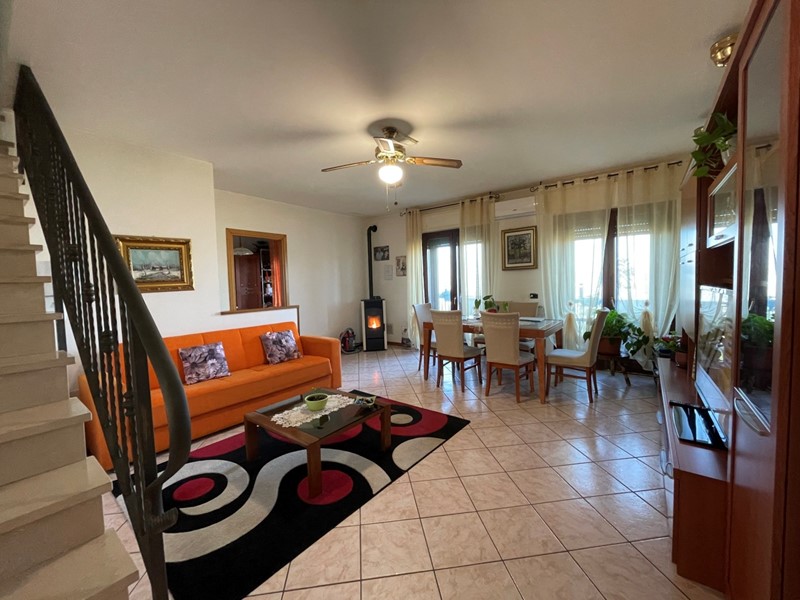 Appartamento in Vendita a Moscufo, 128'000&euro;, 125 m²