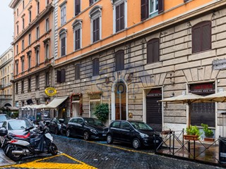Appartamento in Vendita a Roma, zona Centro storico, 890'000€, 170 m²