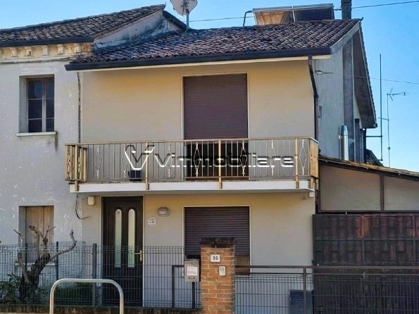 Casa Indipendente in Vendita a Noventa Vicentina, 125'000&euro;, 158 m²