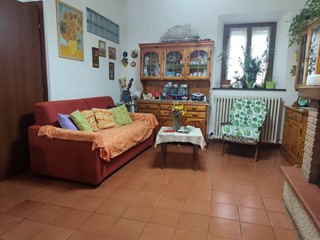 Casa Indipendente in Vendita a Lucca, 140'000&euro;, 90 m²