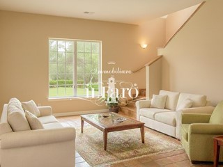 Casa Indipendente in Vendita a Calci, 615'000&euro;, 300 m², con Box