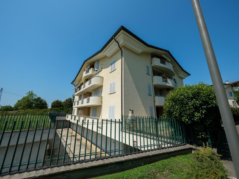 Trilocale in Vendita a Liscate, 187'000&euro;, 90 m², con Box