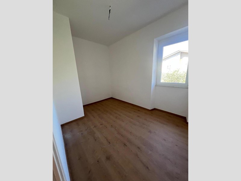 Quadrilocale in Vendita a Sarzana, 95 m²