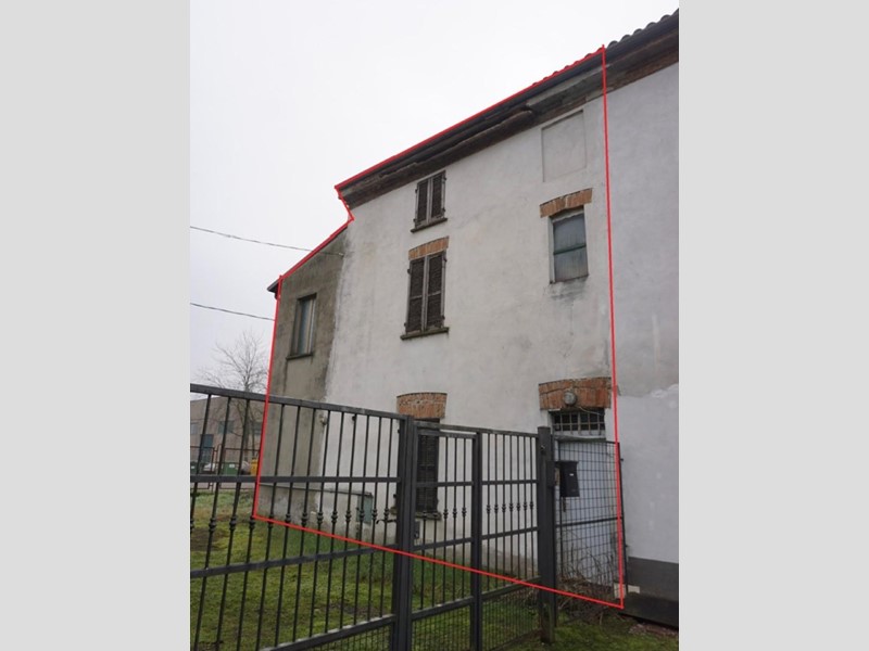 Appartamento in Vendita a Robecco Pavese, 35'925&euro;, 194 m²