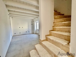 Casa Indipendente in Vendita a Massa, zona Turano, 245'000&euro;, 75 m²