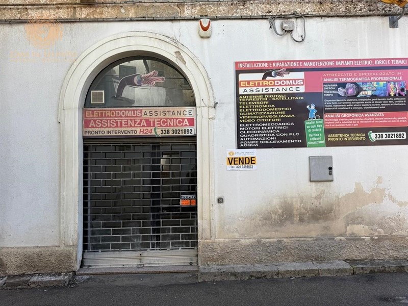 Immobile commerciale in Vendita a Alessano, 200'000€, 204 m²