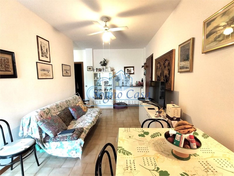 Quadrilocale in Vendita a Luni, zona Luni Mare, 145'000€, 70 m², arredato
