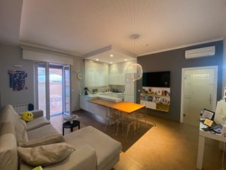 Trilocale in Affitto a Livorno, 850€, 70 m², arredato