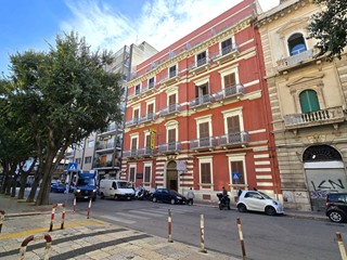 Appartamento in Vendita a Bari, 375'000€, 200 m²