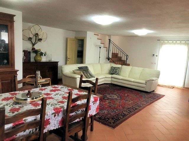 Villa in Vendita a Firenze, 820'000&euro;, 210 m²