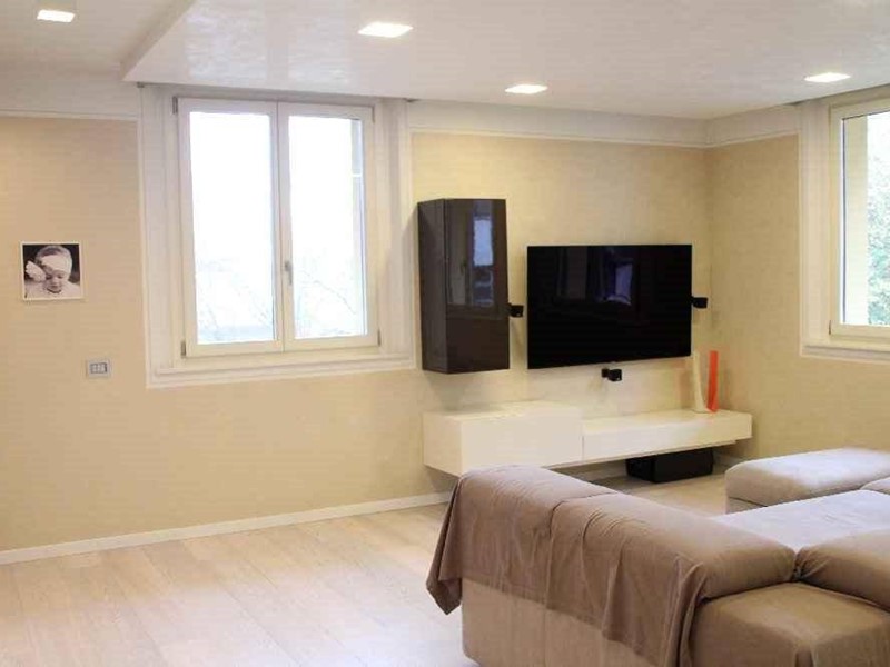 Appartamento in Vendita a Maranello, 450'000&euro;, 230 m²