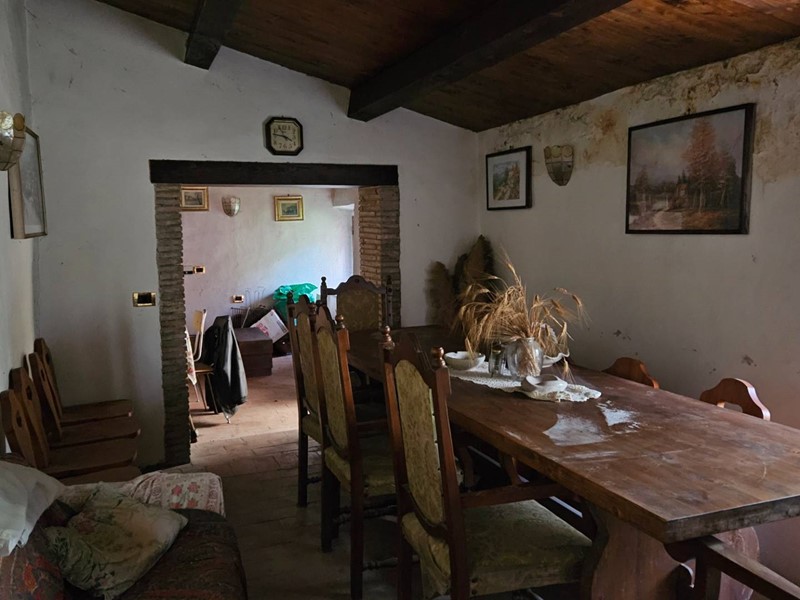 Villetta a schiera in Vendita a Fano, 45'000&euro;, 130 m²