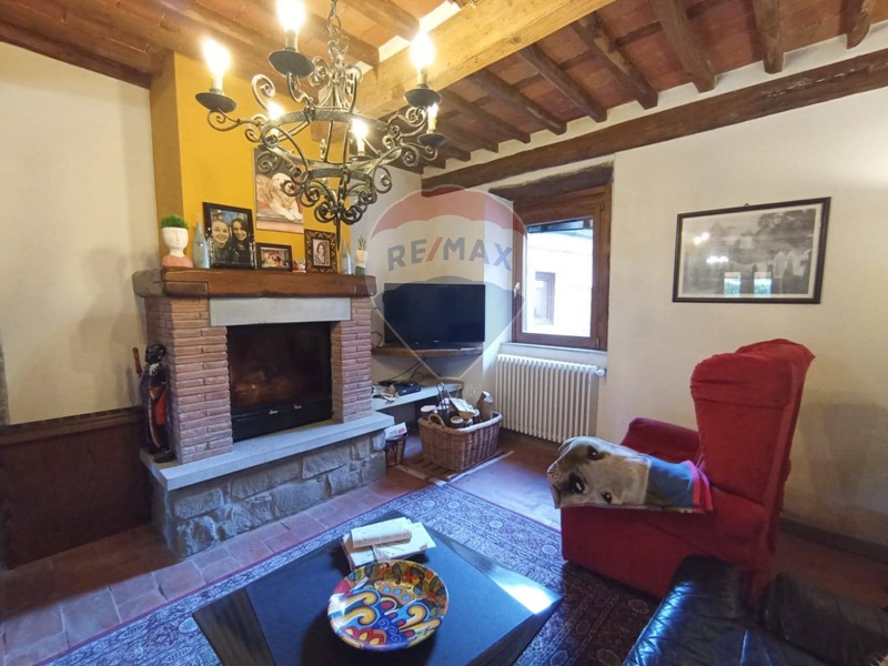 Rustico in Vendita a Bagni di Lucca, 270'000&euro;, 283 m²