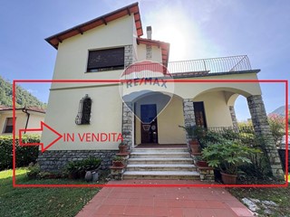 Appartamento in Vendita a Borgo a Mozzano, 235'000€, 120 m²