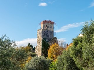 Appartamento in Vendita a Serravalle Pistoiese, 149'000€, 374 m²