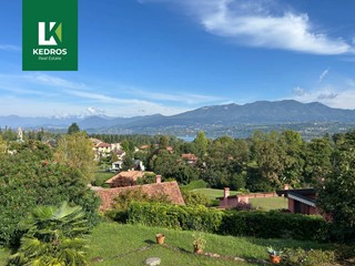 Casa Semi Indipendente in Vendita a Bodio Lomnago, 400'000&euro;, 368 m²