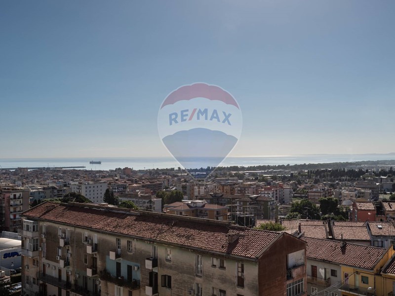 Appartamento in Vendita a Catania, 118'000€, 139 m²