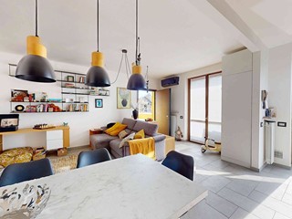 Trilocale in Vendita a Lonate Ceppino, 169'000&euro;, 82 m²