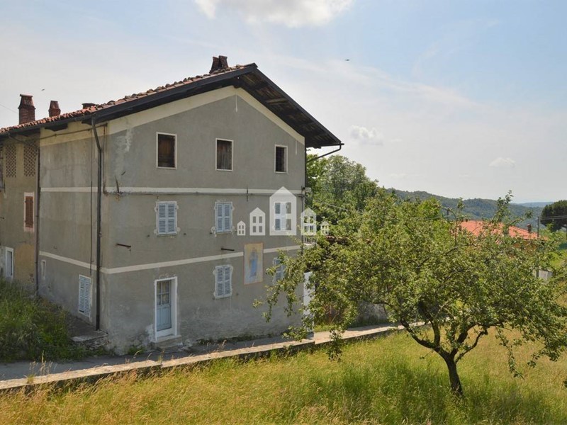 Casa Indipendente in Vendita a Val di Chy, 15'000&euro;, 60 m²