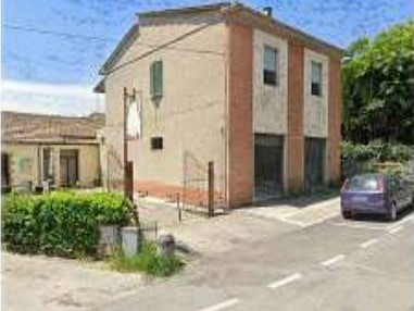 Immobile commerciale in Vendita a Montalcino, 31'500€, 144 m²