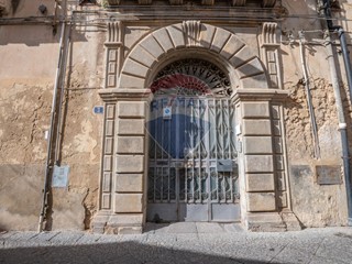 Appartamento in Vendita a Caltagirone, 110'000€, 110 m²