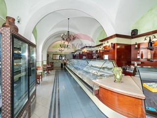 Attività commerciale in Vendita a Catania, 58'000&euro;, 150 m²