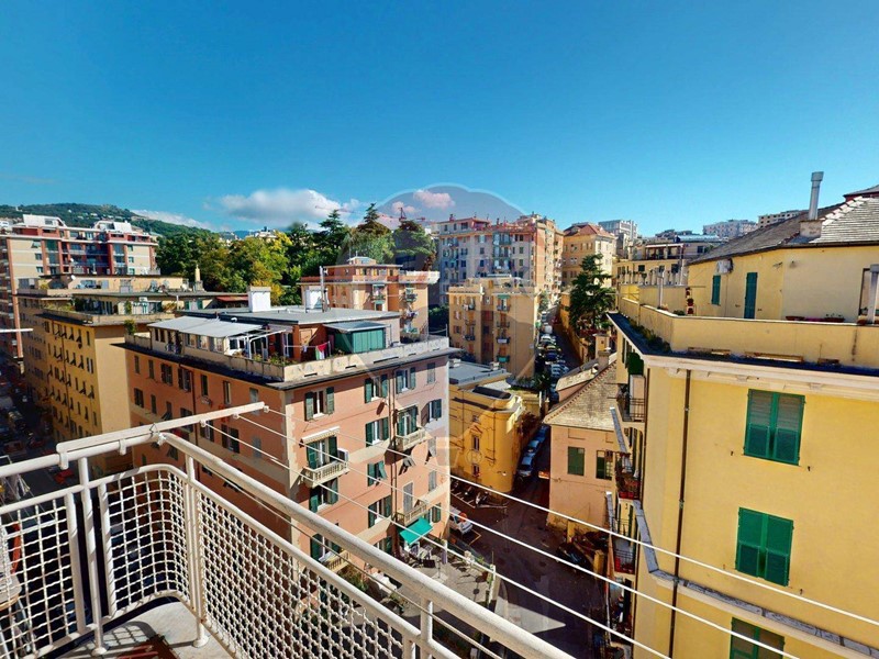 Quadrilocale in Vendita a Genova, 135'000€, 103 m²