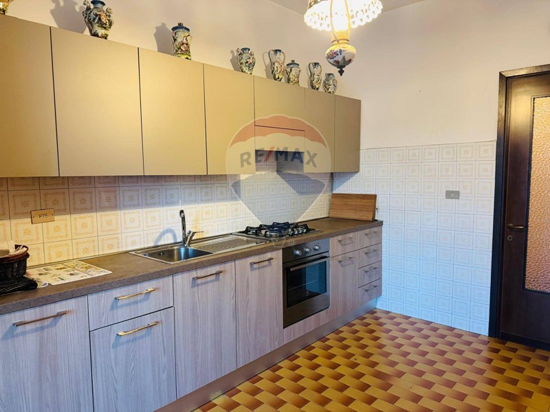 Trilocale in Vendita a San Giuliano Milanese, 192'000&euro;, 105 m²
