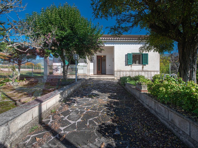 Casa Indipendente in Vendita a Roccasecca, 180'000€, 130 m²