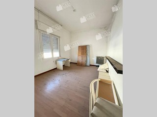 Trilocale in Vendita a Cento, 300 m²