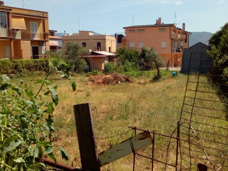 Terreno edificabile in Vendita a Guidonia Montecelio, 75'000&euro;, 550 m²