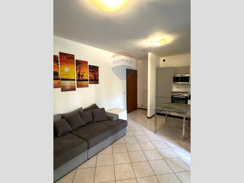 Bilocale in Vendita a Rho, 170'000&euro;, 66 m²