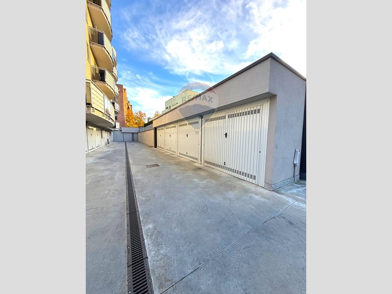 Box in Vendita a San Giuliano Milanese, 26'000&euro;, 18 m²
