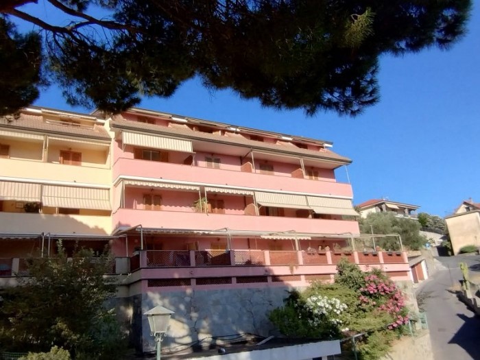 Bilocale in Vendita a Civezza, 145'000&euro;, 45 m²