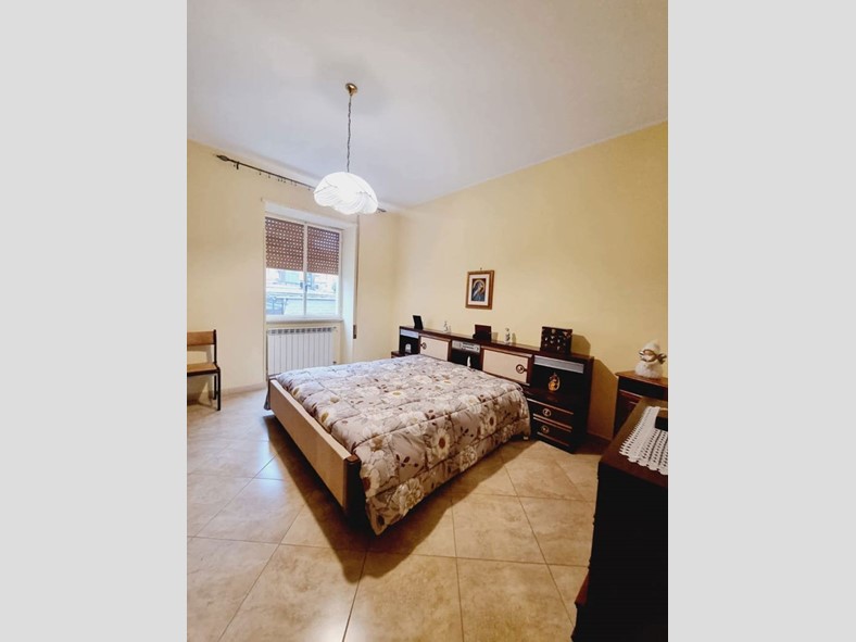 Trilocale in Vendita a Aprilia, 145'000&euro;, 87 m², arredato, con Box