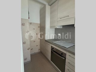Trilocale in Vendita a Abbiategrasso, 135'000&euro;, 85 m²