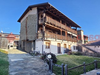 Casa Indipendente in Vendita a Cumiana, 237'000&euro;, 200 m²