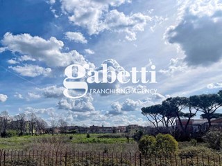 Trilocale in Vendita a Roma, 318'000€, 121 m²