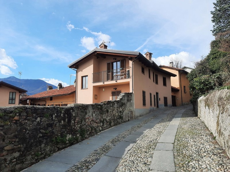 Quadrilocale in Vendita a Avigliana, 185'000&euro;, 140 m², con Box