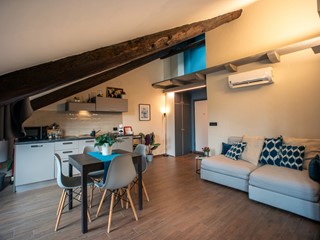 Attico in Vendita a Torino, 190'000&euro;, 44 m², arredato